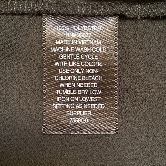 Petite Worthington Flutter Sleeve Blouse - Picture 5 of 5